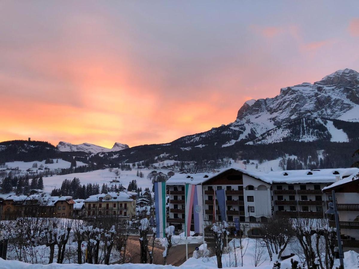 Luxury Panoramic 3Br Apt 2Min To Centre 5Min To Lifts Cortina dʼAmpezzo Exteriör bild